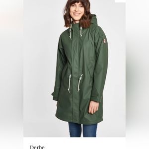 Green  Derbe raincoat size 42,  US size 14